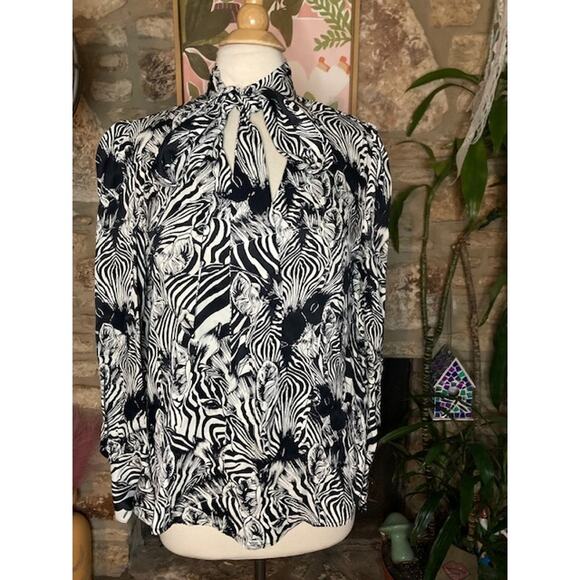 🦓 7 For All Mankind - Zebra Print Tie-Neck Blouse - Size S 🦓 - Picture 3 of 8